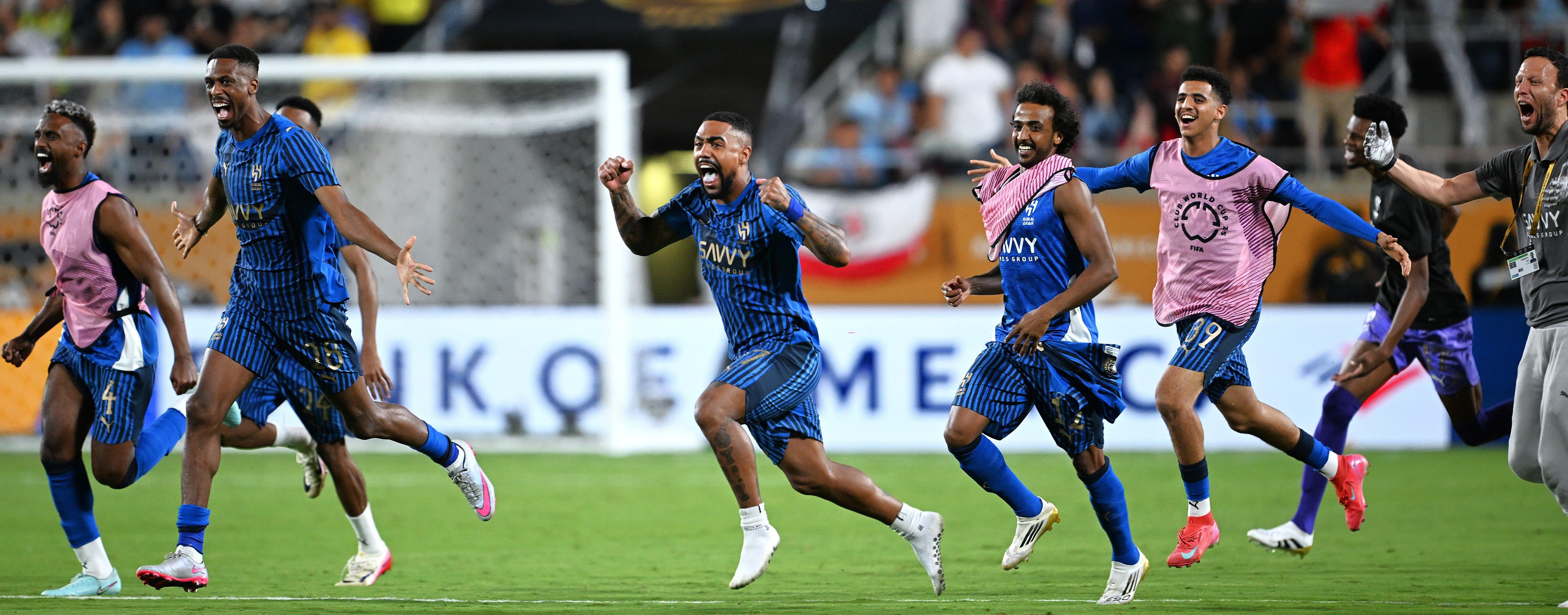 曼城连续三年晋级八强，欢呼声不断响起